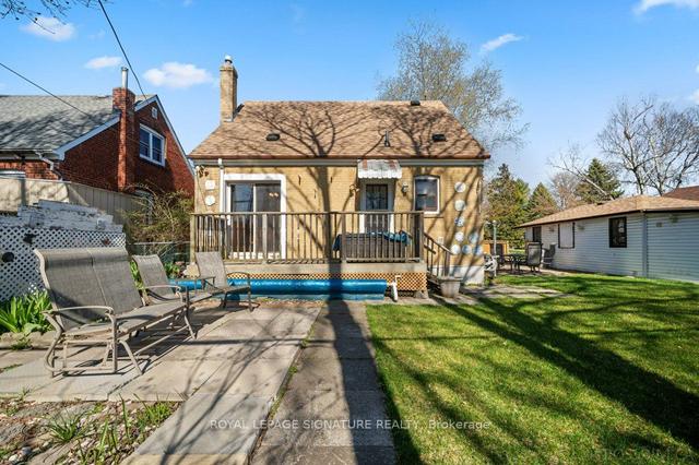 76 Ellington Dr, House detached with 3 bedrooms, 2 bathrooms and 5 parking in Toronto ON | Image 19