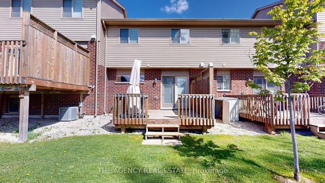 93 - 1061 Eagletrace Dr, Townhouse with 3 bedrooms, 3 bathrooms and 2 parking in London ON | Image 32