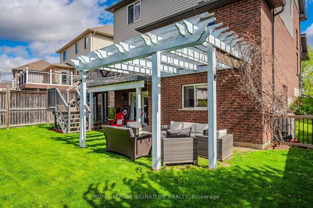 38 Hebert St, House detached with 3 bedrooms, 4 bathrooms and 6 parking in Guelph ON | Image 31