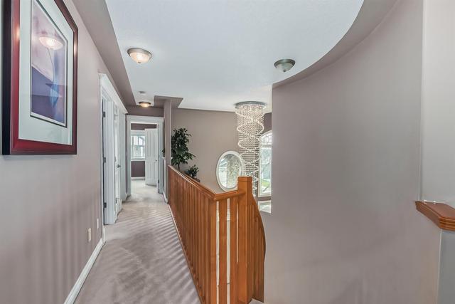 70 Discovery Ridge Rd Sw, House detached with 5 bedrooms, 3 bathrooms and 4 parking in Calgary AB | Image 24