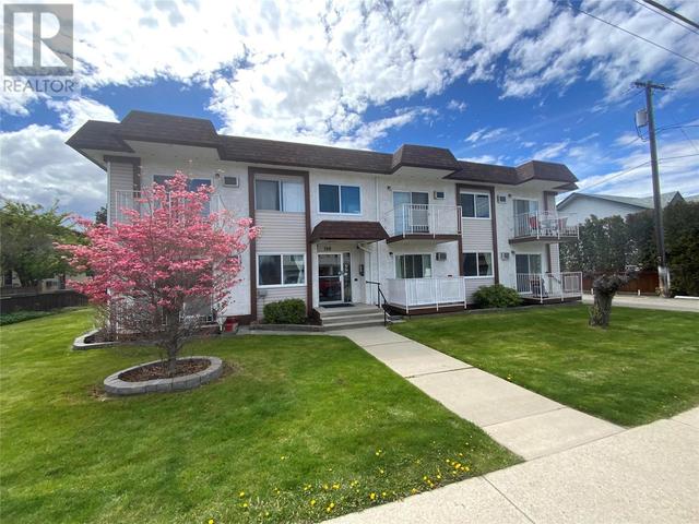 106 - 198 Roy Ave, Condo with 2 bedrooms, 1 bathrooms and 1 parking in Penticton BC | Image 1