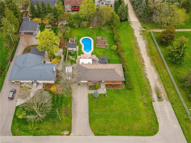 44 Ridgeway Ave, House detached with 4 bedrooms, 2 bathrooms and 7 parking in Guelph ON | Image 1