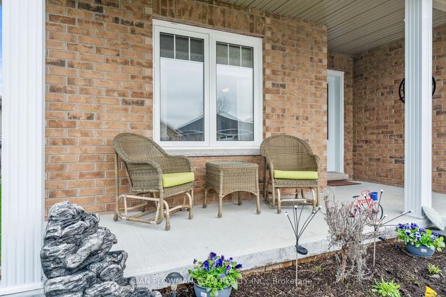 13 Claxton Cres, House detached with 2 bedrooms, 2 bathrooms and 6 parking in Kawartha Lakes ON | Image 24