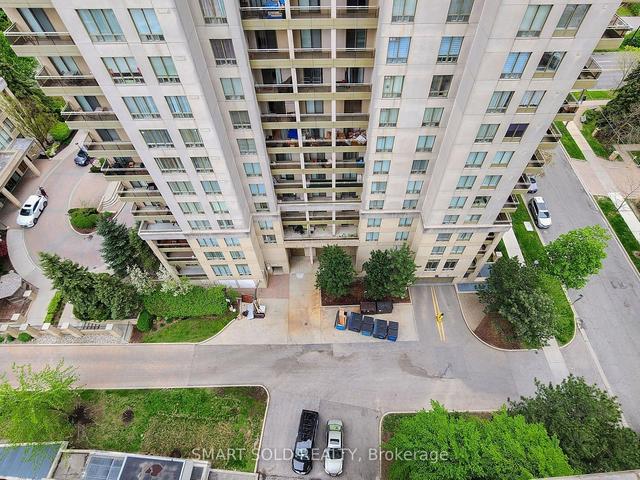 1703 - 18 Parkview Ave, Condo with 2 bedrooms, 2 bathrooms and 1 parking in Toronto ON | Image 31