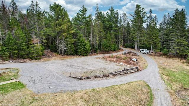 801 Highway 127, House detached with 2 bedrooms, 2 bathrooms and null parking in Hastings Highlands ON | Image 32