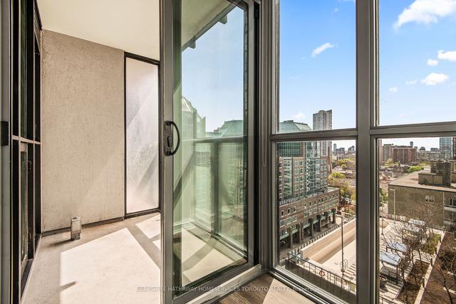 1503 - 110 Charles St E, Condo with 2 bedrooms, 2 bathrooms and 1 parking in Toronto ON | Image 2