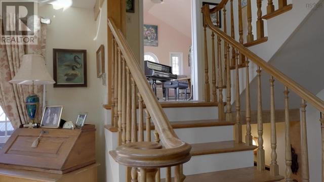 2125 Hillside Boularderie Rd, House detached with 5 bedrooms, 3 bathrooms and null parking in Cape Breton NS | Image 37