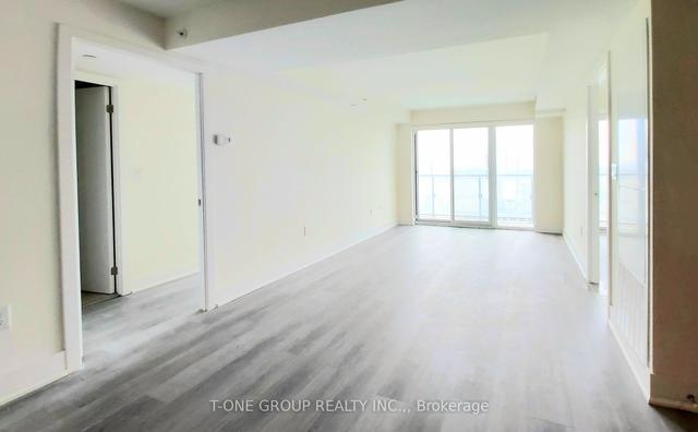 2513 - 955 Bay St, Condo with 3 bedrooms, 2 bathrooms and 1 parking in Toronto ON | Image 12