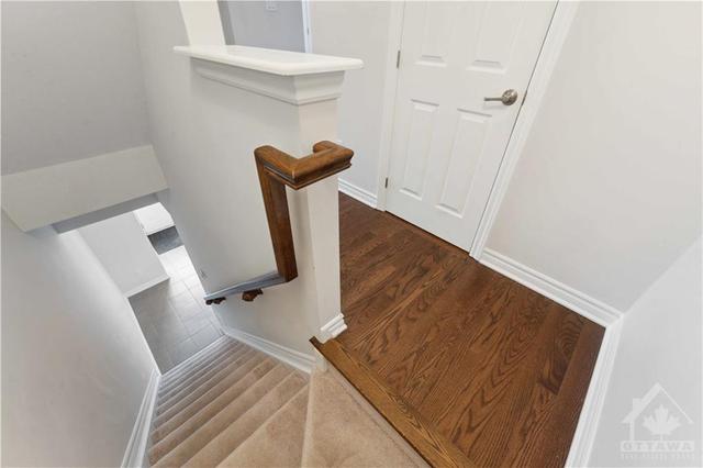 420 Rosingdale St, Townhouse with 2 bedrooms, 2 bathrooms and 3 parking in Ottawa ON | Image 4