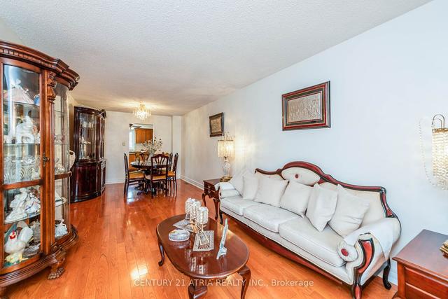 30 Houndtrail Dr, House detached with 4 bedrooms, 4 bathrooms and 6 parking in Toronto ON | Image 38