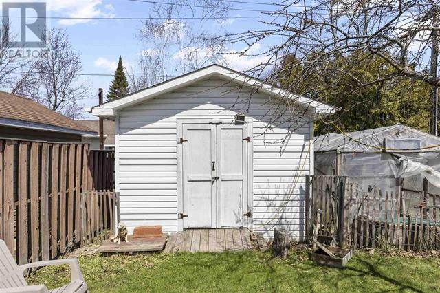 100 Pleasant Dr, House detached with 3 bedrooms, 1 bathrooms and null parking in Sault Ste. Marie ON | Image 39