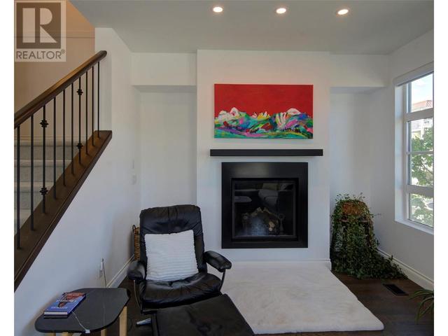 645 Fuller Ave, House attached with 2 bedrooms, 2 bathrooms and 2 parking in Kelowna BC | Image 12