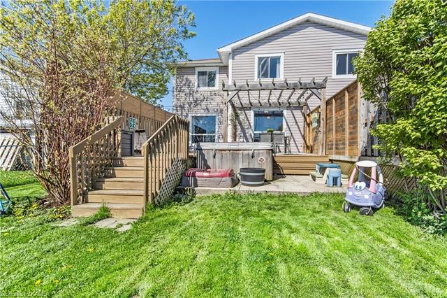 480 Evangeline Ave, House semidetached with 3 bedrooms, 2 bathrooms and 2 parking in Kingston ON | Image 36