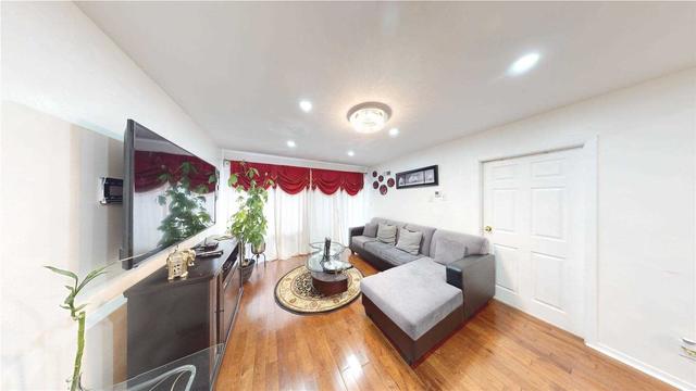 74 - 2901 Jane St, Townhouse with 3 bedrooms, 2 bathrooms and 1 parking in Toronto ON | Image 37