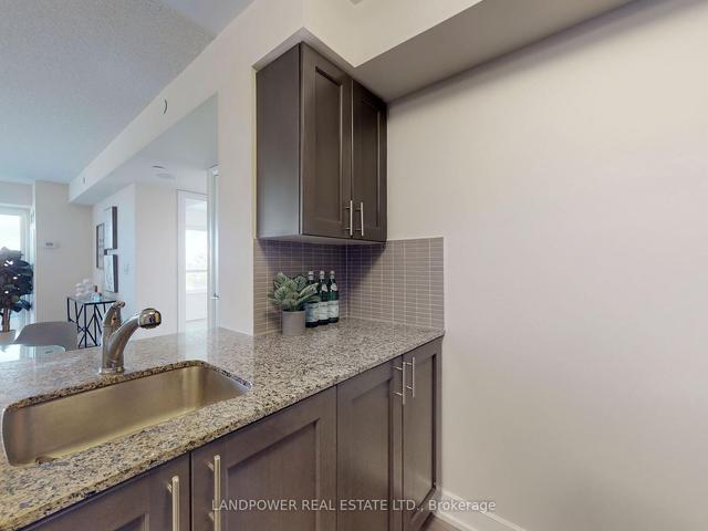 729 - 2 Eva Rd, Condo with 1 bedrooms, 1 bathrooms and 1 parking in Toronto ON | Image 11