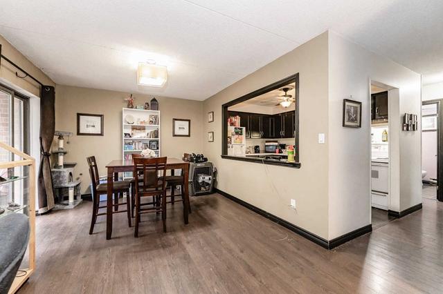 401 Erb St. W. St W, Condo with 2 bedrooms, 2 bathrooms and 1 parking in Waterloo ON | Image 2