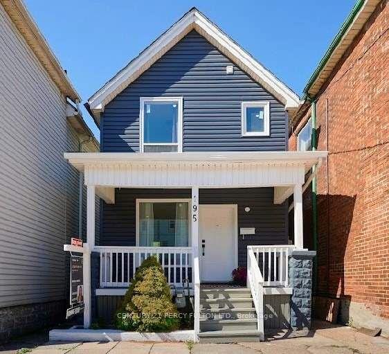 195 Sherman Ave, House detached with 3 bedrooms, 2 bathrooms and 0 parking in Hamilton ON | Image 1