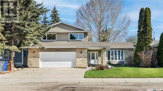 627 Highlands Cres, House detached with 6 bedrooms, 4 bathrooms and null parking in Saskatoon SK | Image 1