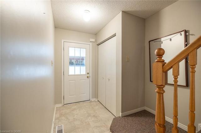 12 - 1055 Gordon St, House attached with 3 bedrooms, 2 bathrooms and 2 parking in Guelph ON | Image 23