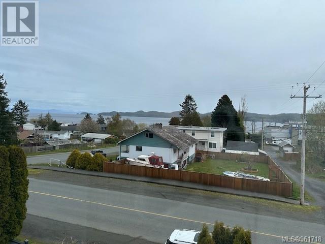 1 - 8805 Central St, House attached with 3 bedrooms, 2 bathrooms and null parking in Port Hardy BC | Image 3