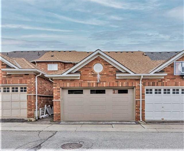 129 Benjamin Hood Cres, House attached with 3 bedrooms, 4 bathrooms and 2 parking in Vaughan ON | Image 11