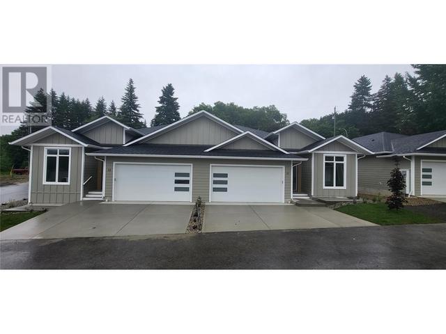 17 - 231 20 Street Ne, House attached with 4 bedrooms, 3 bathrooms and 2 parking in Salmon Arm BC | Image 3