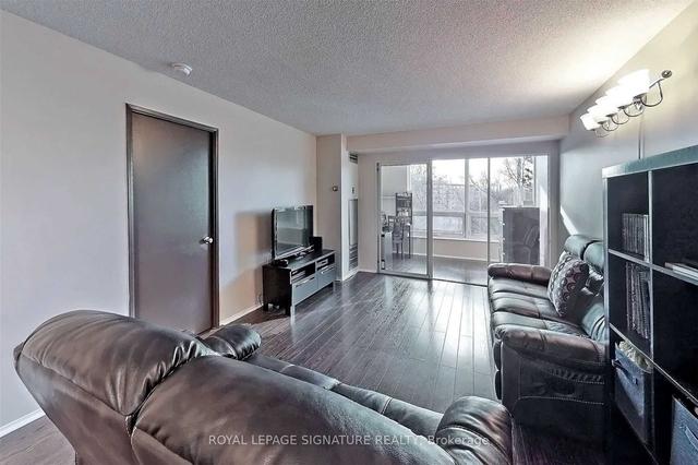 321 - 326 Major Mackenzie Dr E, Condo with 2 bedrooms, 2 bathrooms and 1 parking in Richmond Hill ON | Image 33