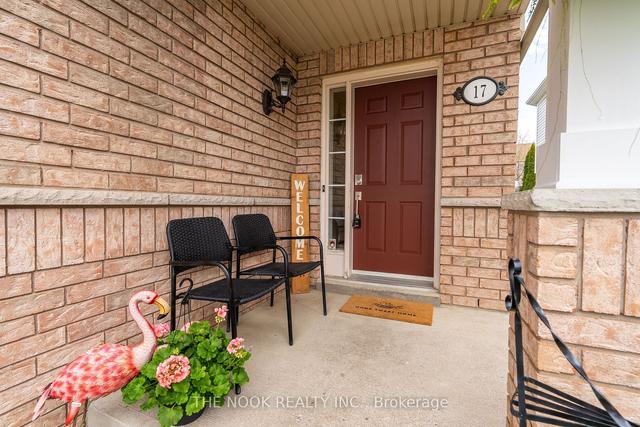 17 Lazio St, House detached with 3 bedrooms, 3 bathrooms and 4 parking in Whitby ON | Image 12