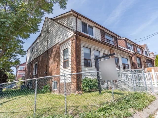 1532 Dufferin St, House semidetached with 3 bedrooms, 2 bathrooms and 0 parking in Toronto ON | Image 12