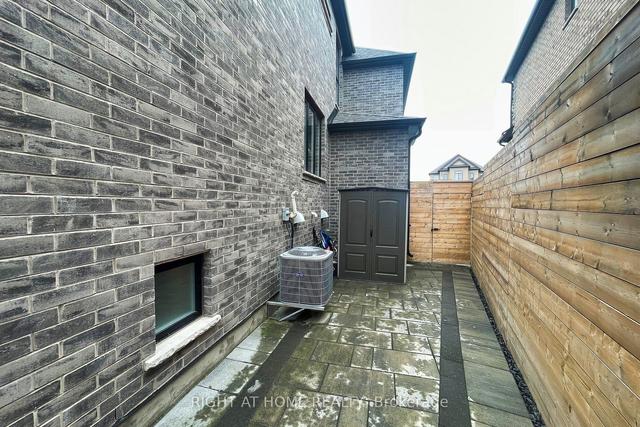 206 Spring Garden Dr, House detached with 3 bedrooms, 4 bathrooms and 4 parking in Waterloo ON | Image 28