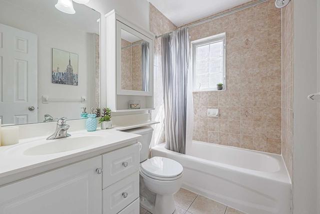 114 Trudelle St, Townhouse with 3 bedrooms, 2 bathrooms and 1 parking in Toronto ON | Image 27