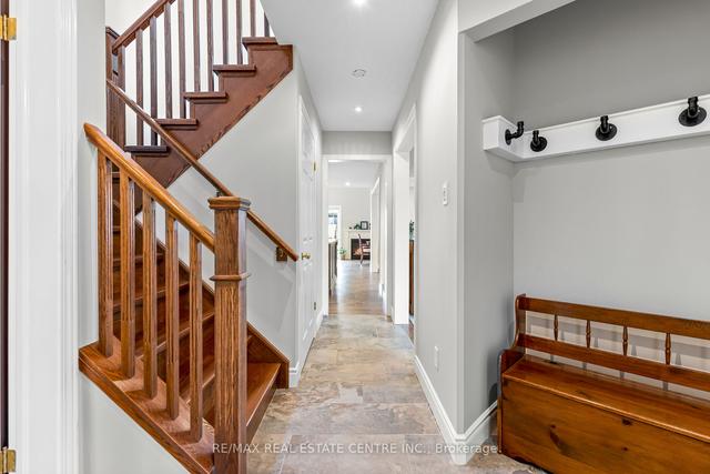 255 Gatehouse Dr, House detached with 3 bedrooms, 3 bathrooms and 4 parking in Cambridge ON | Image 34