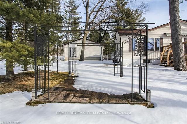 338 Oxbow Park Dr, House detached with 1 bedrooms, 2 bathrooms and 10 parking in Wasaga Beach ON | Image 28