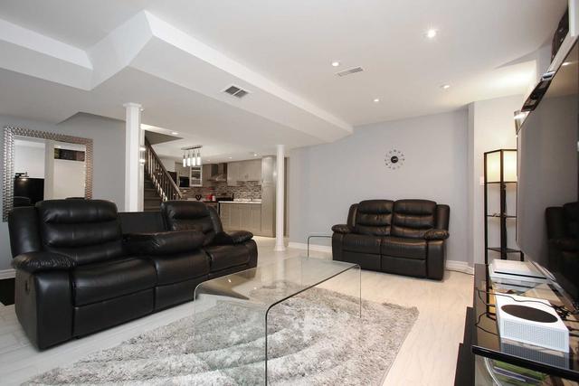 70 Tormina Blvd, House detached with 4 bedrooms, 4 bathrooms and 4 parking in Whitby ON | Image 27