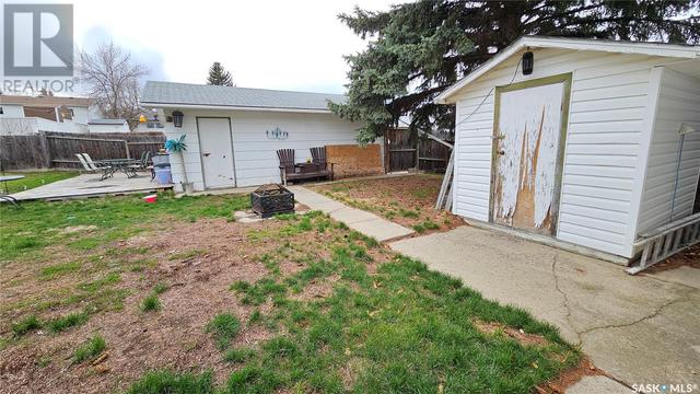 132 Haw Place, House detached with 2 bedrooms, 3 bathrooms and null parking in Swift Current SK | Image 27