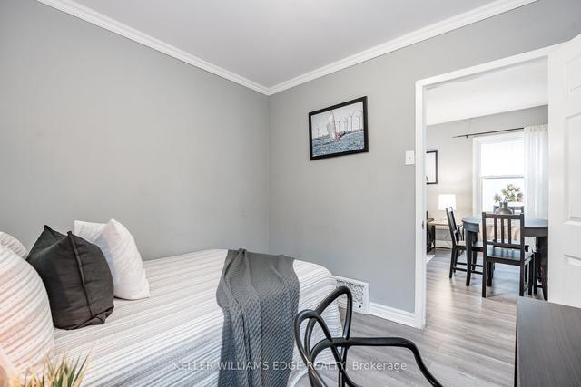 32 Hope Ave, House detached with 3 bedrooms, 2 bathrooms and 0 parking in Hamilton ON | Image 9