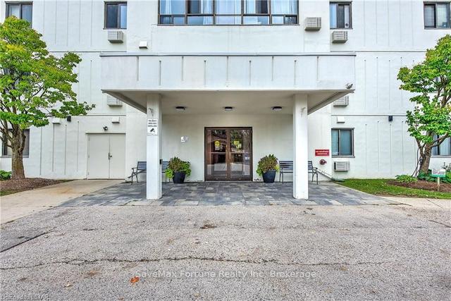 101 - 135 Base Line Rd W, Condo with 2 bedrooms, 1 bathrooms and 1 parking in London ON | Image 23