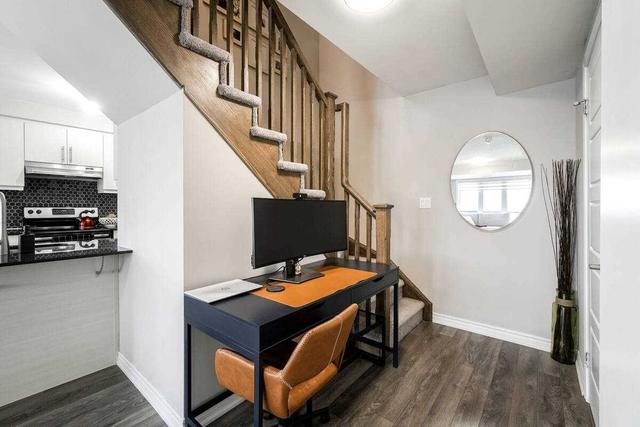 120 Daylily Ln, Townhouse with 3 bedrooms, 2 bathrooms and 1 parking in Kitchener ON | Image 17