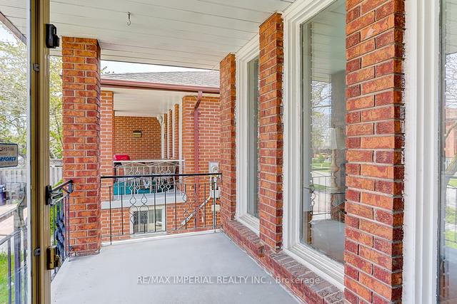6 Crayford Dr, House detached with 4 bedrooms, 4 bathrooms and 4 parking in Toronto ON | Image 23