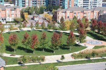 LPH15 - 37 Galleria Pky, Condo with 2 bedrooms, 2 bathrooms and 1 parking in Markham ON | Image 5