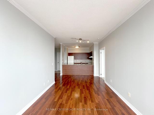 1004 - 15 North Park Rd, Condo with 2 bedrooms, 2 bathrooms and 1 parking in Vaughan ON | Image 2