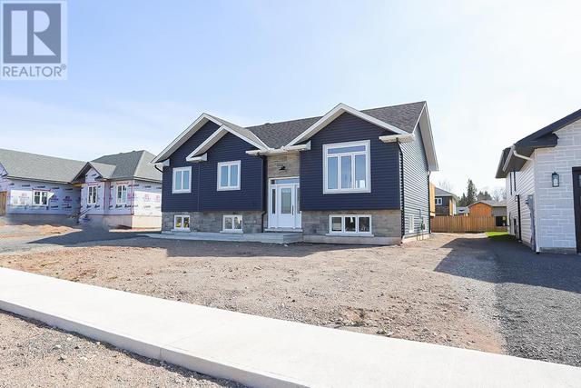 11 Noah Dr, House detached with 4 bedrooms, 1 bathrooms and null parking in Sault Ste. Marie ON | Image 3
