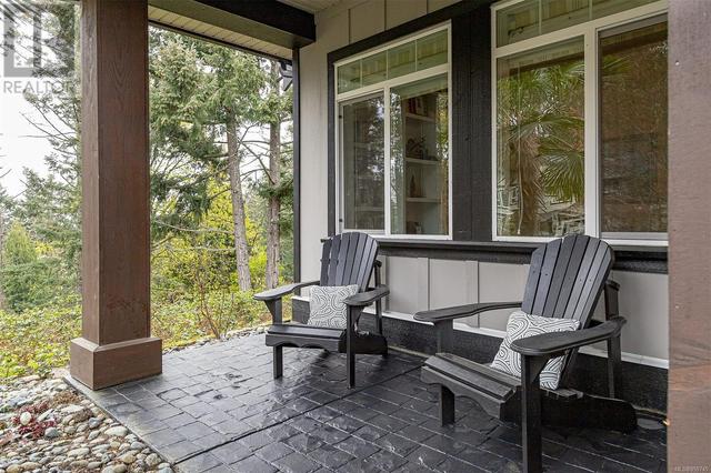 935 Gade Rd, House detached with 4 bedrooms, 3 bathrooms and 2 parking in Langford BC | Image 5