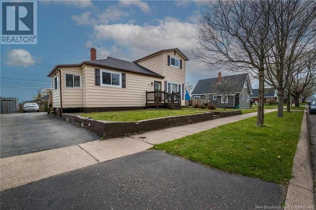 412 Mansfield St, House detached with 4 bedrooms, 1 bathrooms and null parking in Saint John NB | Image 2