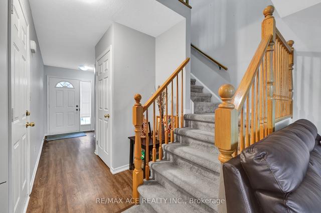19 Rosemount Dr, House semidetached with 3 bedrooms, 2 bathrooms and 3 parking in Kitchener ON | Image 15