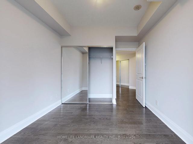 1702 - 65 St Mary St, Condo with 2 bedrooms, 2 bathrooms and 1 parking in Toronto ON | Image 10