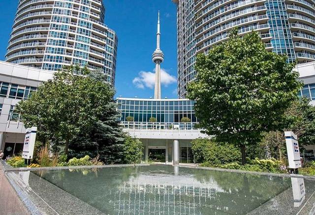 1204 - 8 York St, Condo with 1 bedrooms, 1 bathrooms and 0 parking in Toronto ON | Image 7