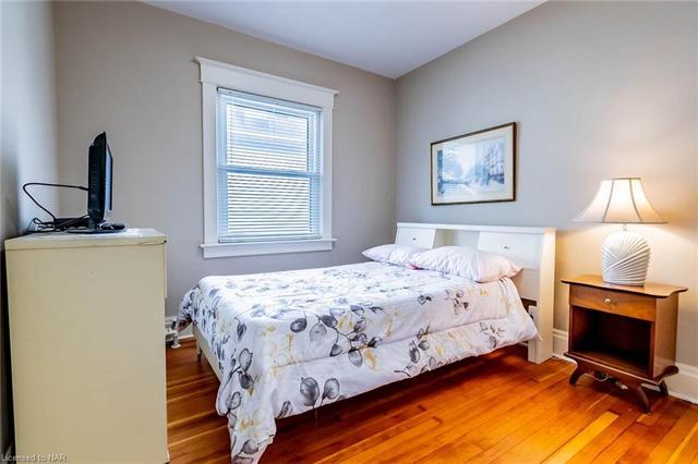 9 Water St, House detached with 3 bedrooms, 1 bathrooms and 4 parking in St. Catharines ON | Image 8
