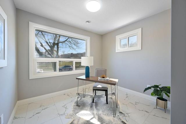 8 First St S, House detached with 3 bedrooms, 3 bathrooms and 3 parking in Hamilton ON | Image 14