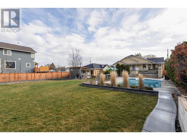 3050 Holland Rd, House detached with 4 bedrooms, 3 bathrooms and 9 parking in Kelowna BC | Image 42